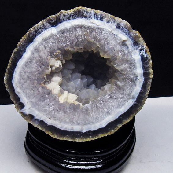 1.7Kg アゲート ジオード 原石 置物 台座付属 瑪瑙 メノウ 晶洞 一点物 181-4178