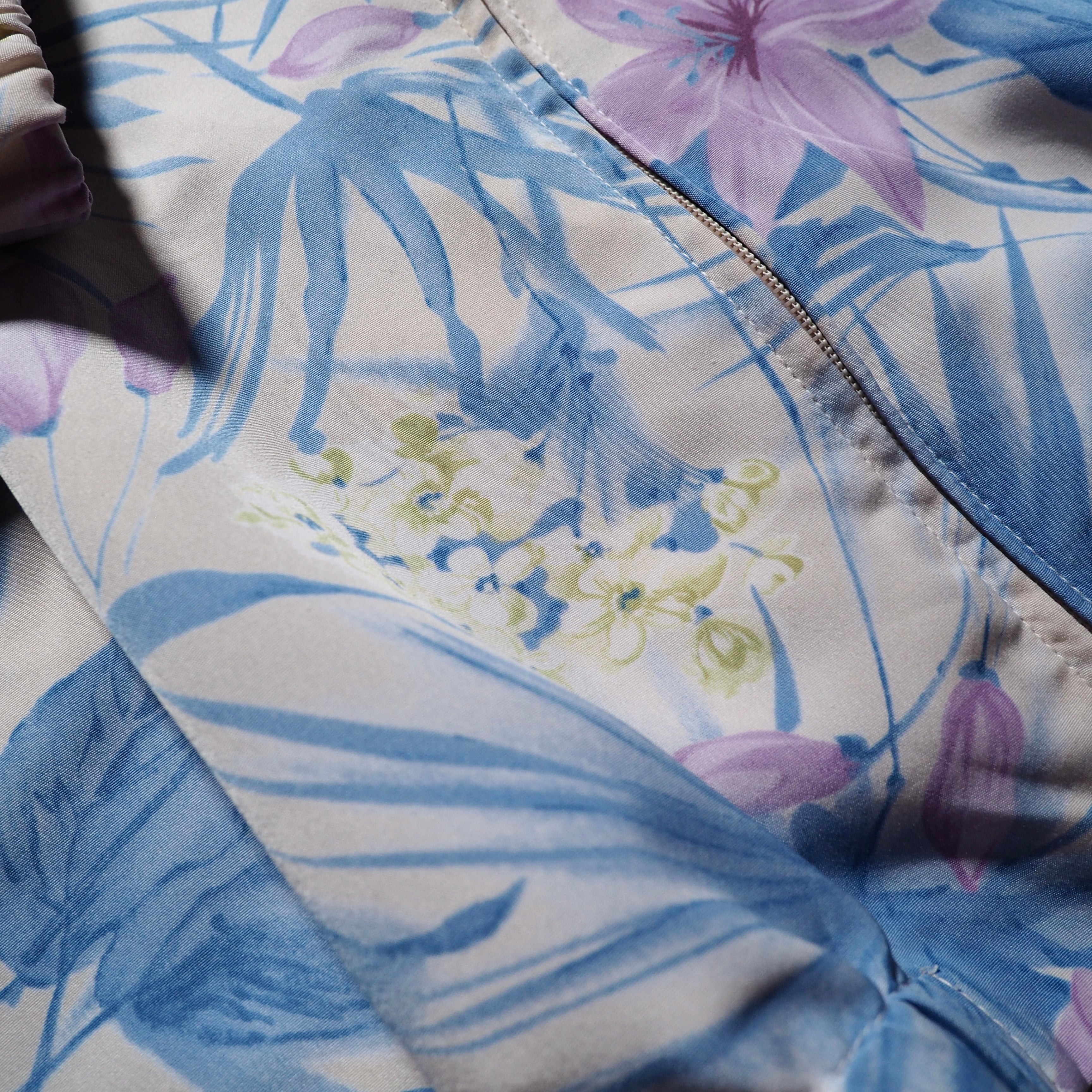 1990s Beautiful watercolor flower painted vintage loose Blouson