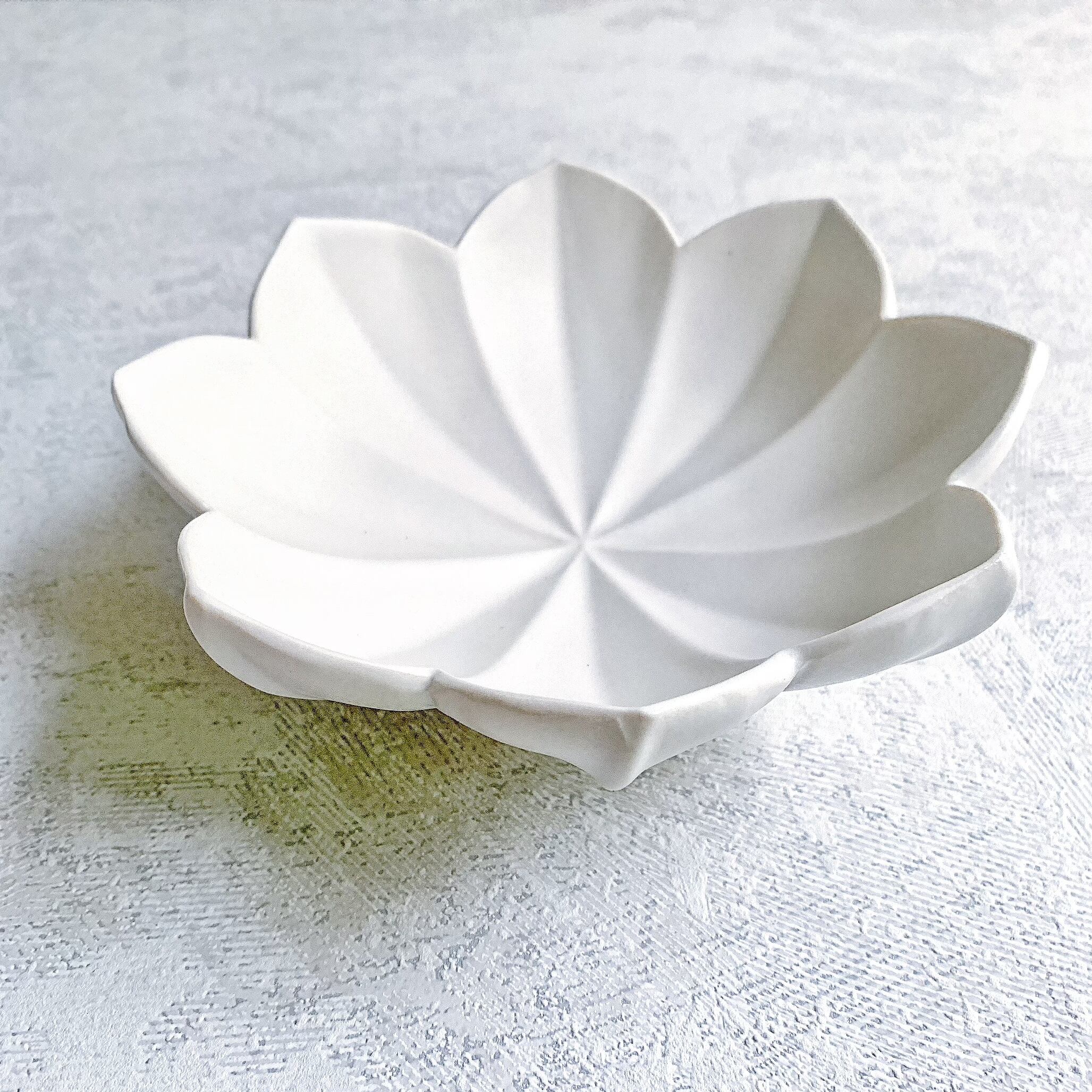 臼杵焼 稜花小鉢 | Floraison Table フロレゾンテーブル