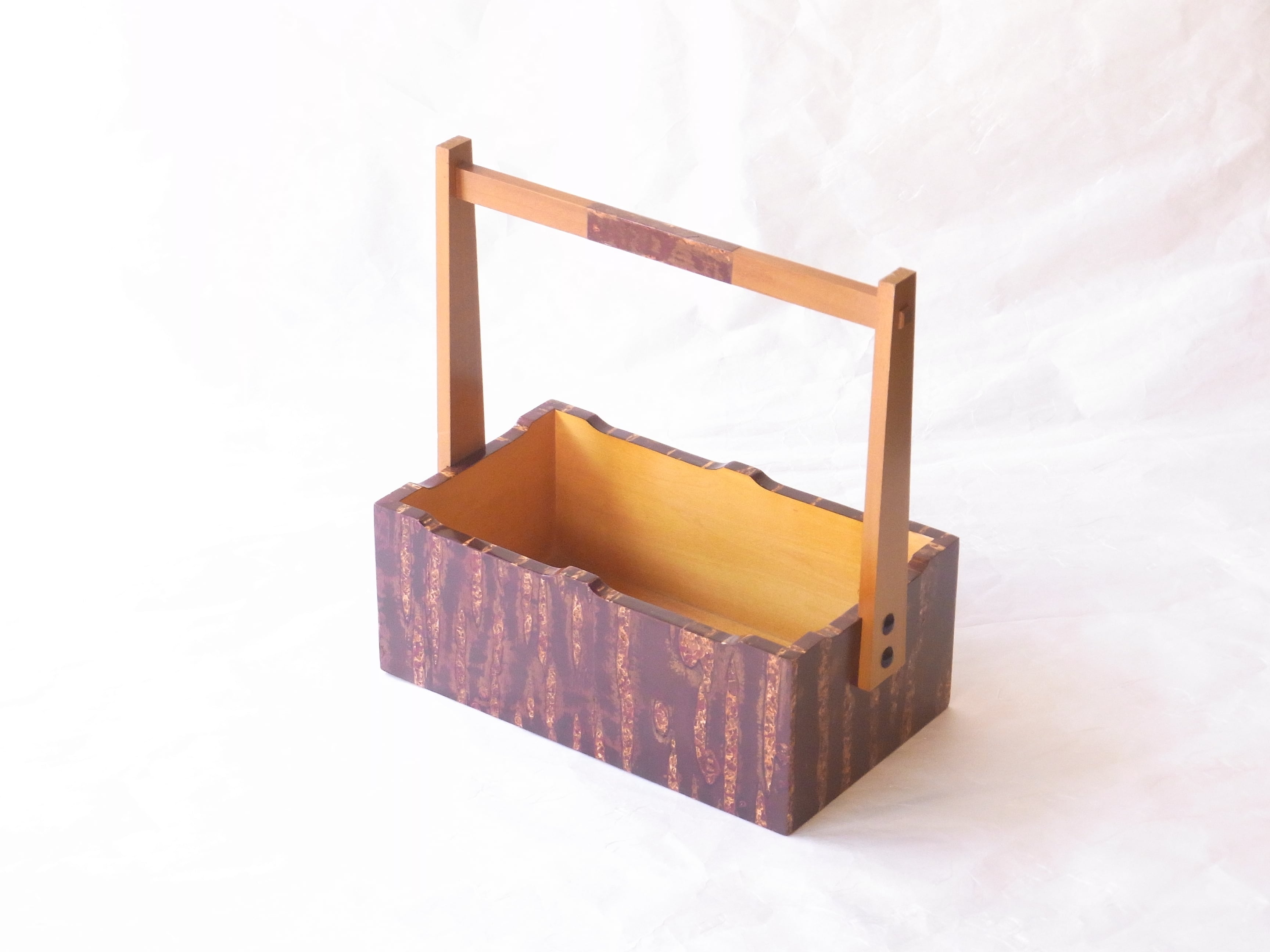 角館　樺細工三段 樺細工 健康くすり箱 三段 未使用品 角館樺細工 桜皮十