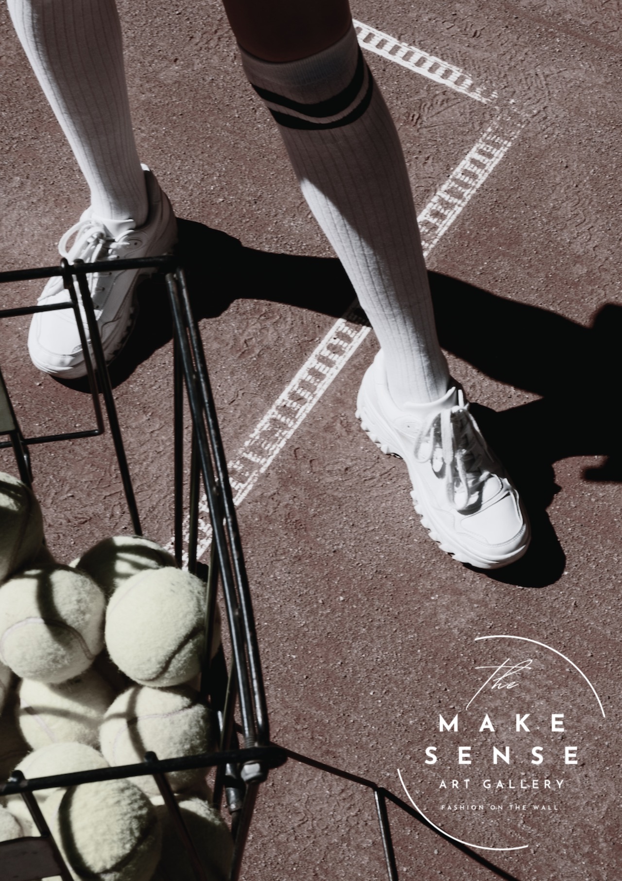 enjoy tennis｜光と影が織りなすスポーツフォトアートポスター｜洗練と躍動を感じるモダンインテリアに映える一枚A2ポスター