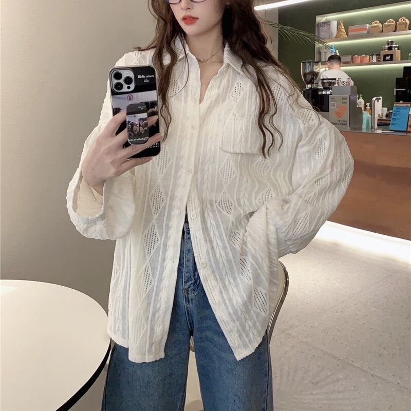 トップス レディース シャツ ブラウス 長袖 ランタンスリーブ 細身 総レース 透け感 ビッグシルエット 羽織 刺繍 プルオーバー ボタン ポリエステル かわいい 大人可愛い きれいめ シンプル カジュアル 上品 エレガント 清楚 おしゃれ 綺麗 お嬢様 おとな ナチュラル キュート ガーリー レトロ 華やか 無地 通勤 学生 通学 デート お出かけ 女子会 美術館巡り 送料無料 カフェ巡り ワンサイズ ホワイト 春 秋 10代 20代 30代 ママ 韓国系 着回し 普段使い ファッション モテ