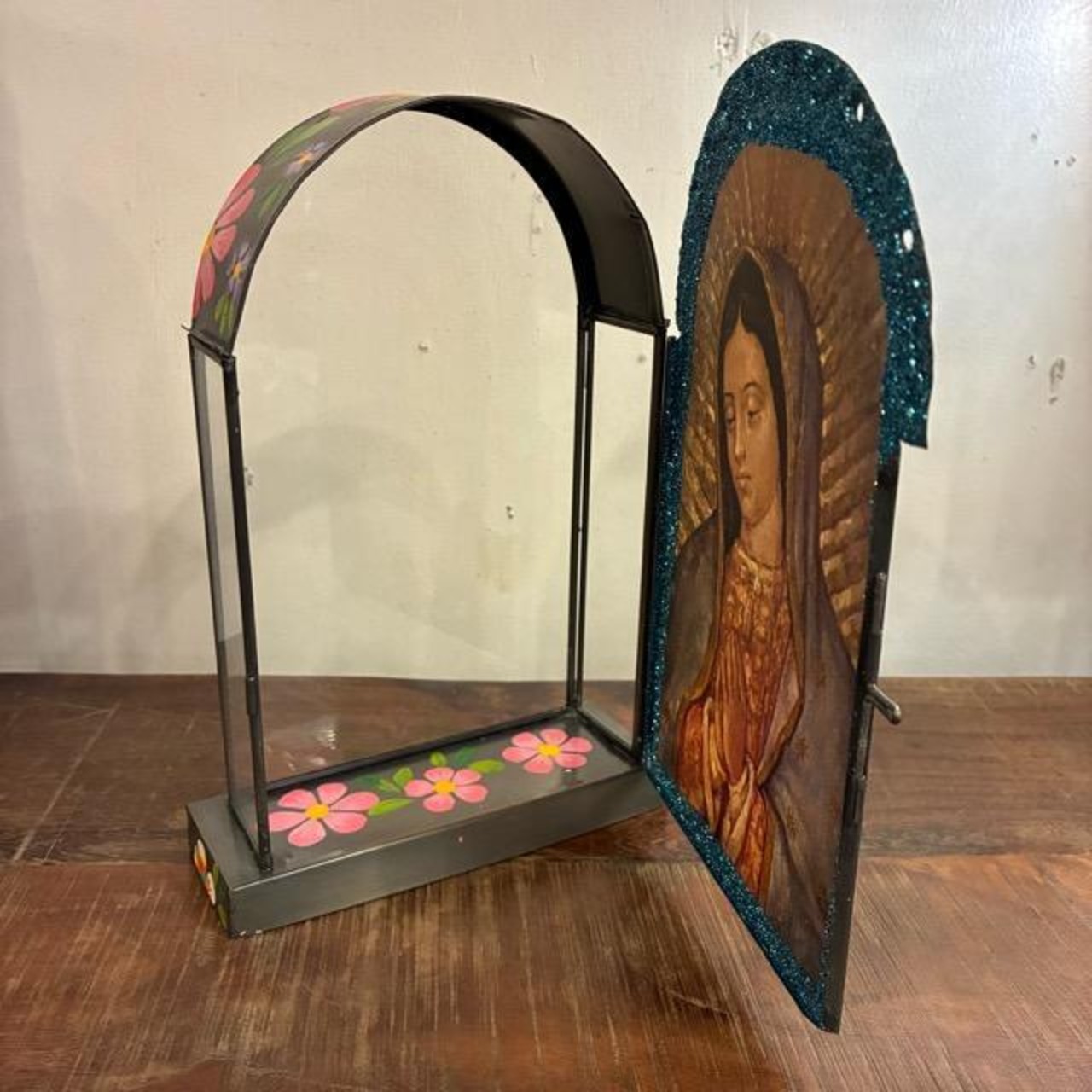 Mexico Guadalupe Altar (2 types) - Virgin Mary, Brown Madonna, Catholic　