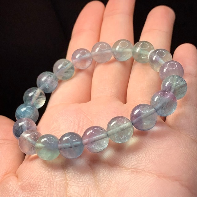 f106色合いが美しく、透明度有り☆フローライトブレスレット
