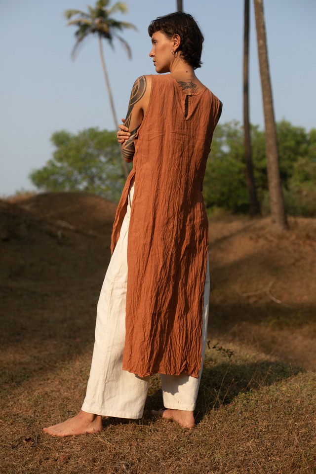 Natural-Dye Side Open Long Top
