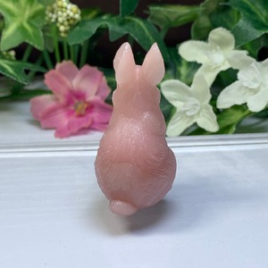 4.ピンクオパールうさぎ・インテリア