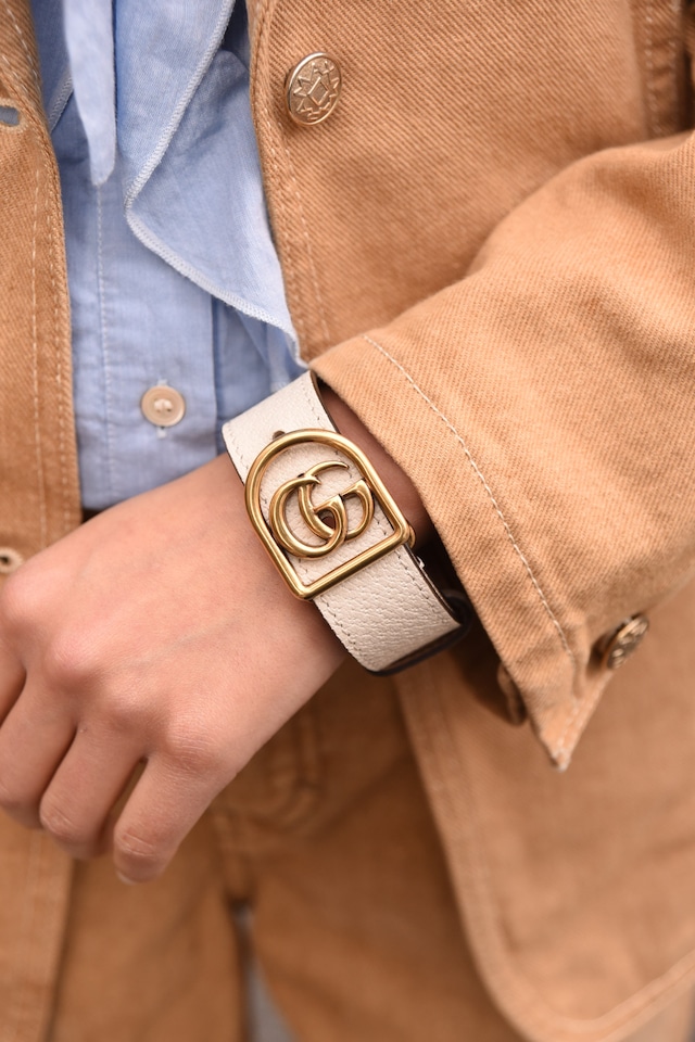 GUCCI/vintage  leather ivory bracelet.