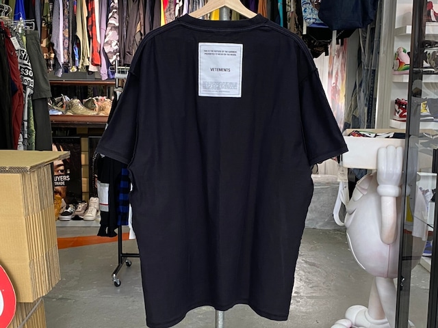 VETEMENTS  INSIDEOUT OVERSIZED TEE BLACK MEDIUM 70KI8803