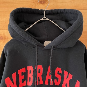 【GILDAN】カレッジ ネブラスカ大学 NEBRASKA アーチロゴ プリント パーカー スウェット プルオーバー フーディー M US古着