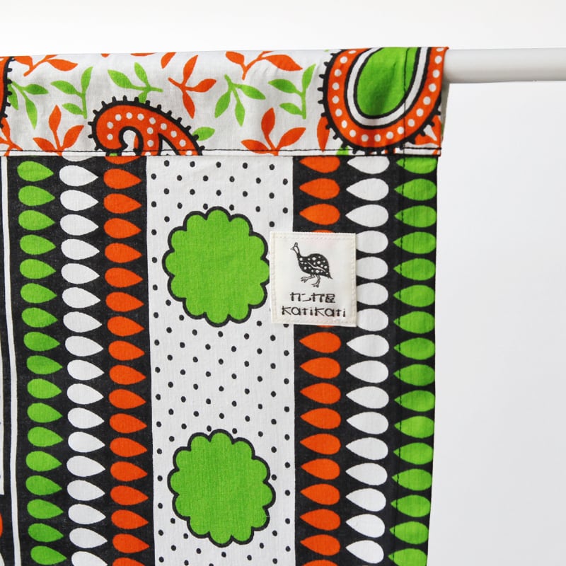 カンガの暖簾（のれん）ペイズリー 模様替え おしゃれ ドア キッチン