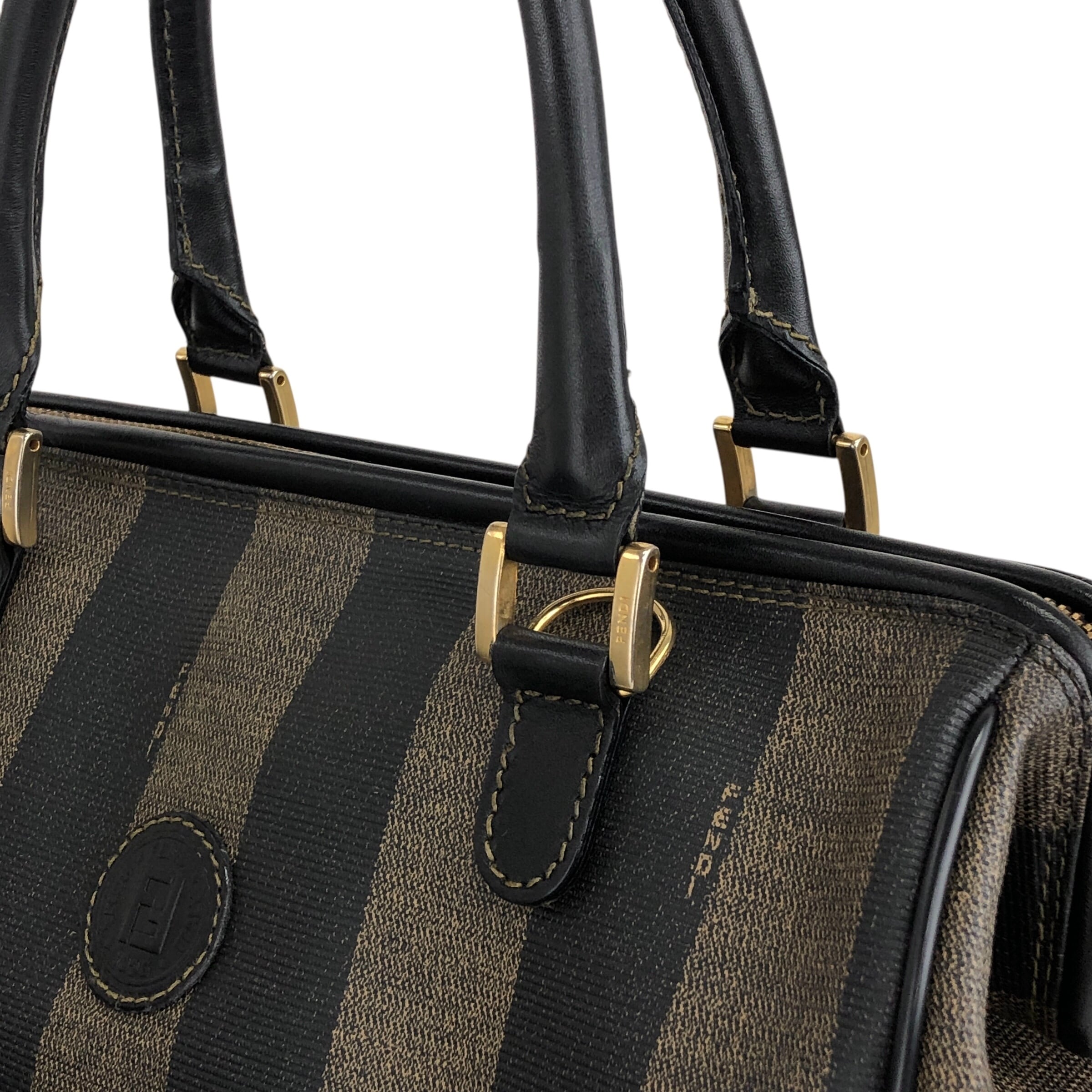 FENDI フェンディ ヴィンテージ バケツ型 レザー ショルダーバッグ ブラック FENDI（フェンディ） 美品 ヴィンテージ ペカン バケツ型 ハンドバッグ