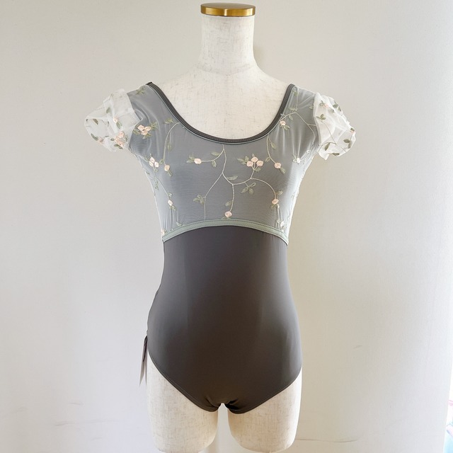 チューリップスリーブ　刺繍　バレエレオタード　（gray）