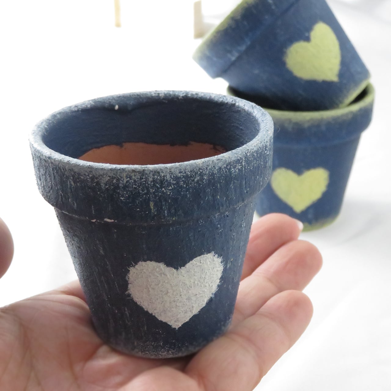デニム風_手のひらサイズのハートのリメ鉢 | 手のひらサイズの多肉