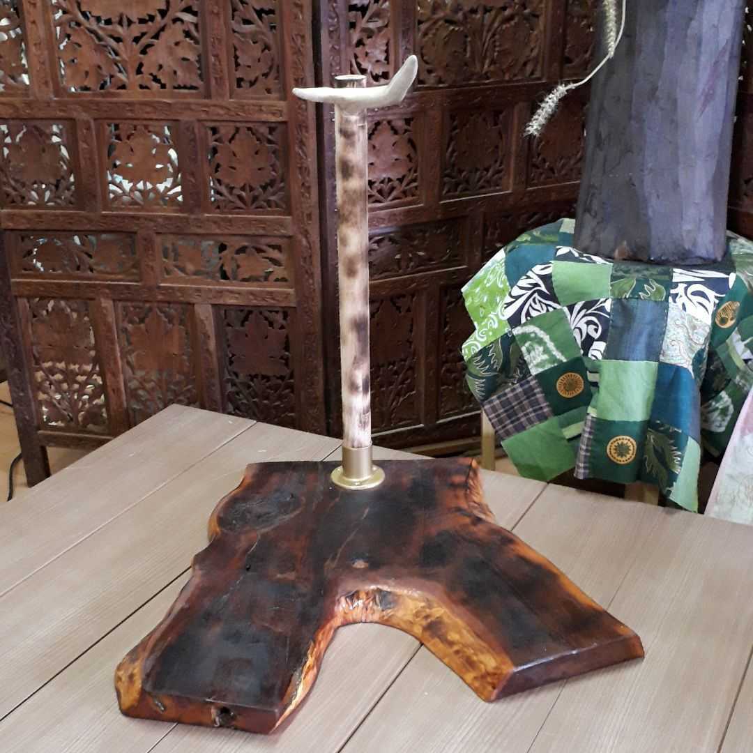 SALE◎送料込み◎鹿の角三味線スタンドB(えんじゅ) | 三味線手作り小物