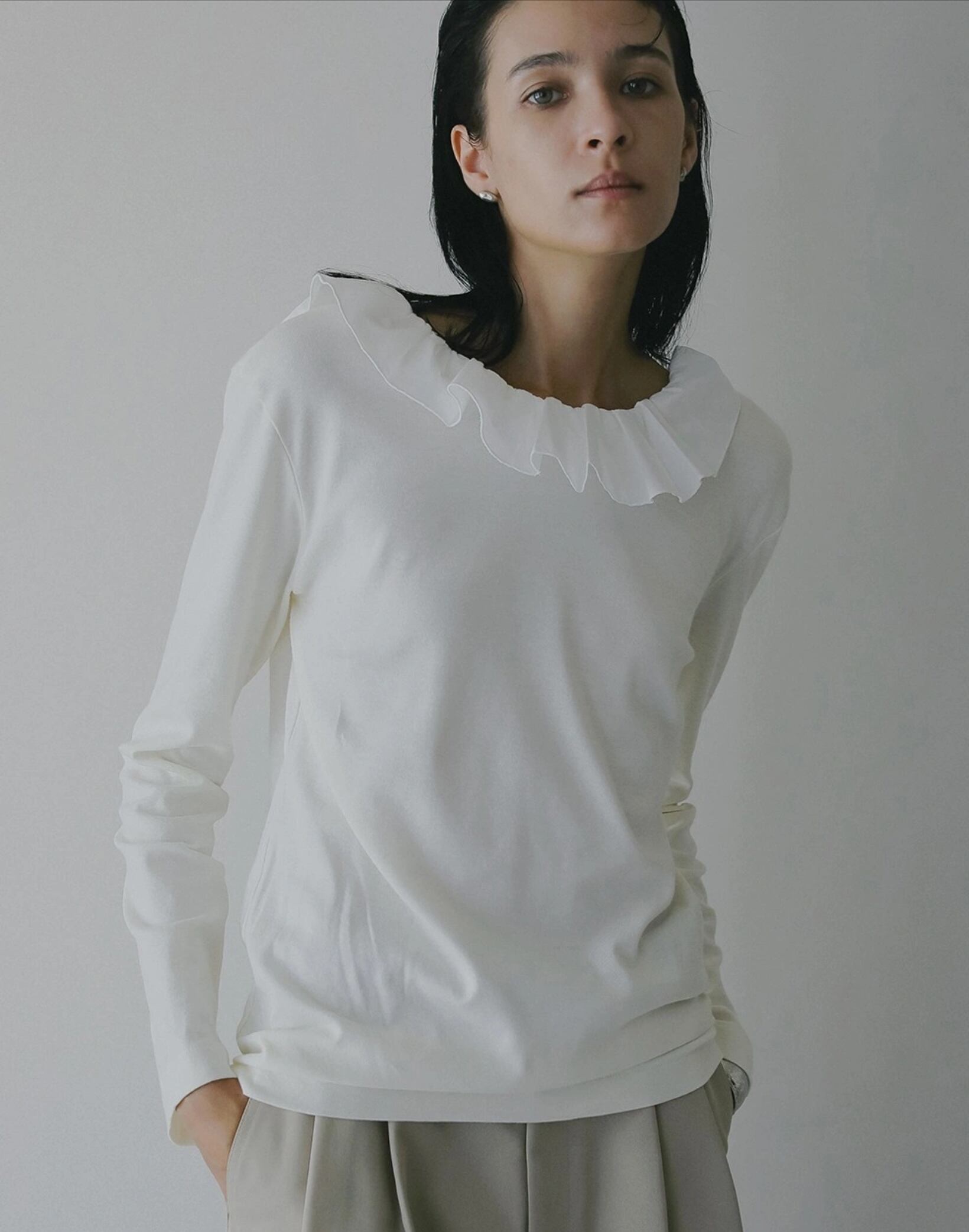 即完【MANOF】2Way Frill Neck Cut Tops MANOF 2WAY FRILL NECK CUT TOPS | FLICKA ASHIYA