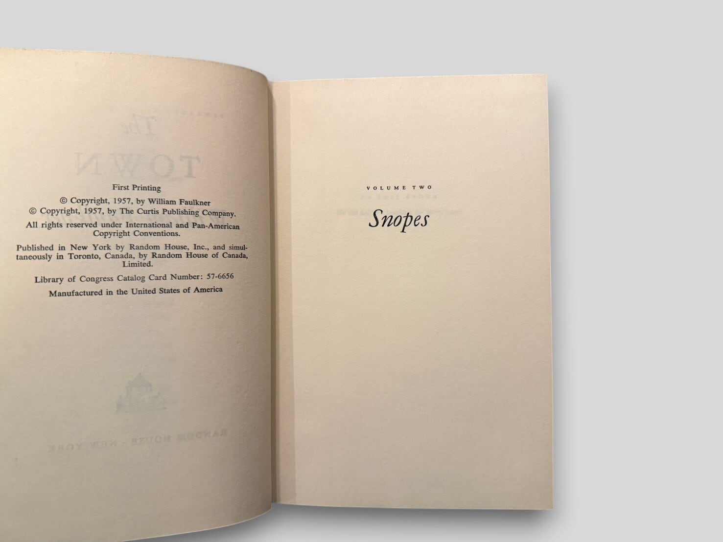 SL1279】【FIRST EDITION】【FIRST PRINTING】The Town(1957) /William