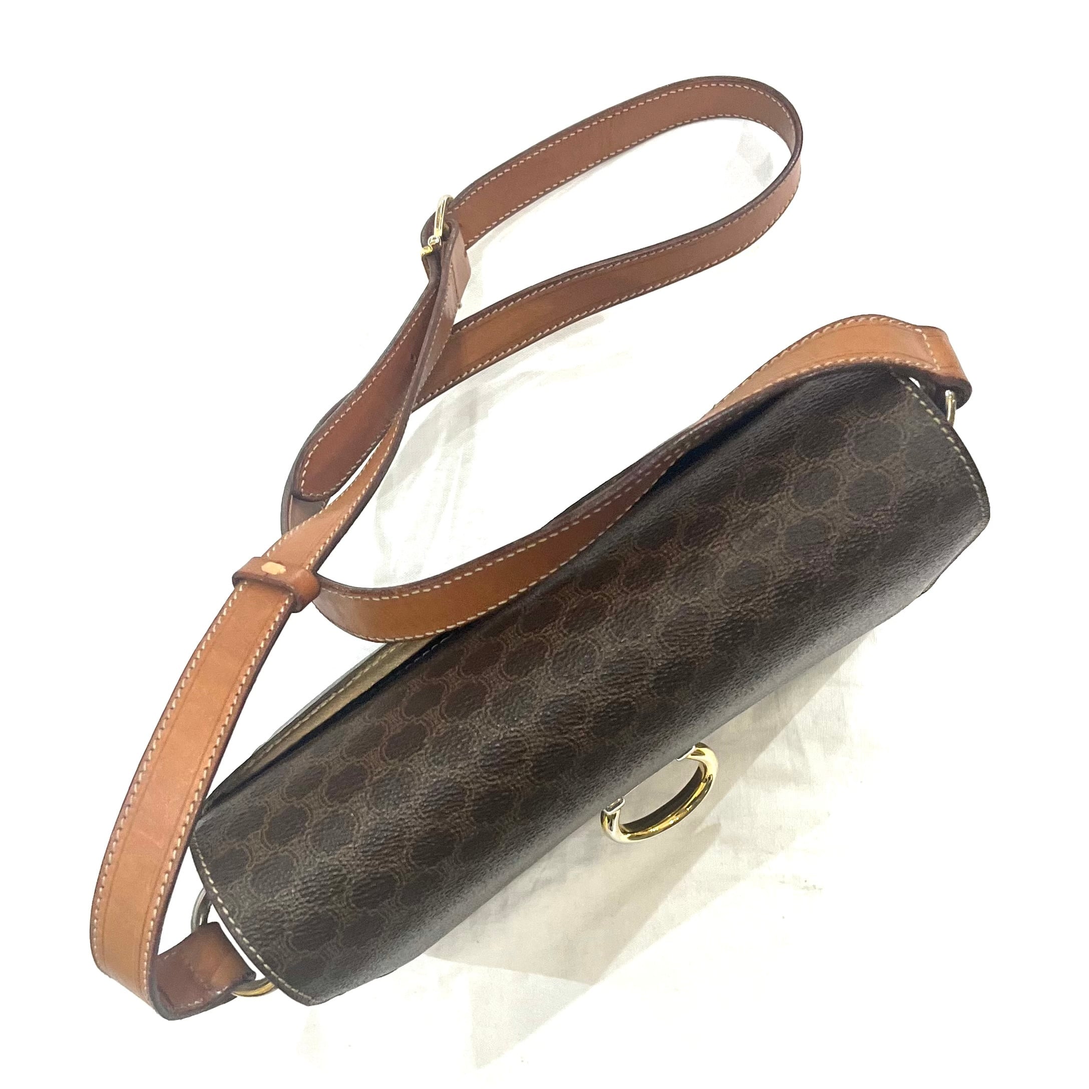 セリーヌ　ポシェット　マカダム　フラップ　ボックス　レザー CELINE セリーヌ マカダム ショルダーバッグ ブラウン ブラゾン型押し