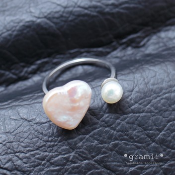 gramii Heart Pearl ring
