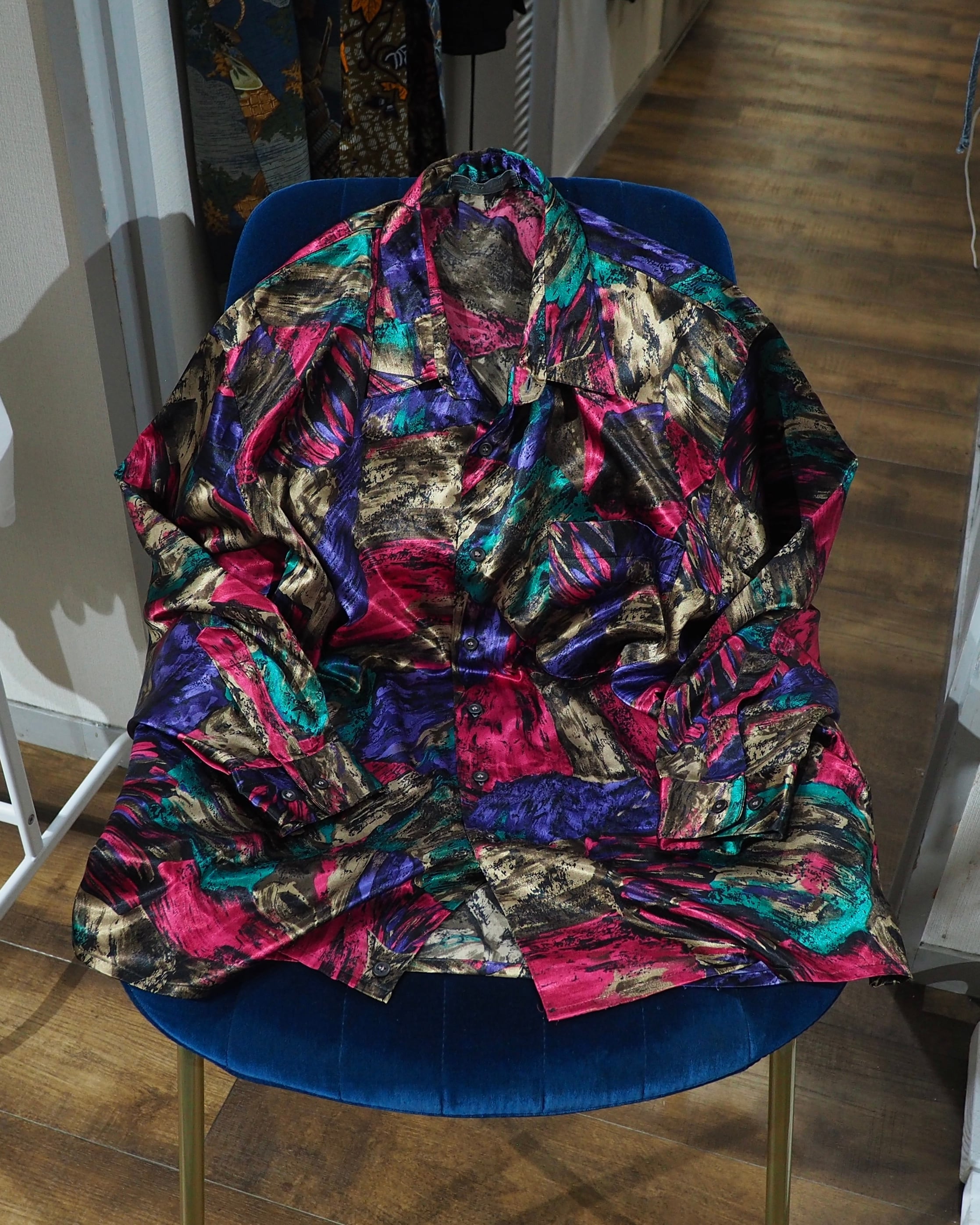 1980 - 90s Bewitching Multi Color painted vintage Drape loose Shirt