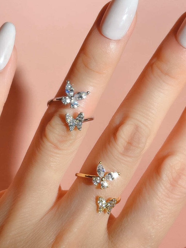 Petit 2 Butterfly ring