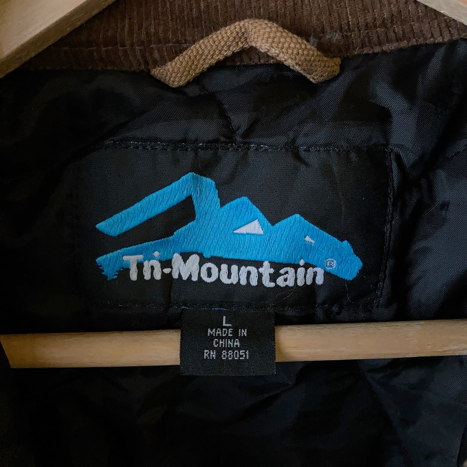 Tri-Mountain ダックデトロイトジャケット 刺繍入り ライトブラウン