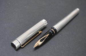 1976　シェーファー タルガ １００４ｘ　SHEAFFER Targa 1004x　（極細字）　14K　　　　　01631