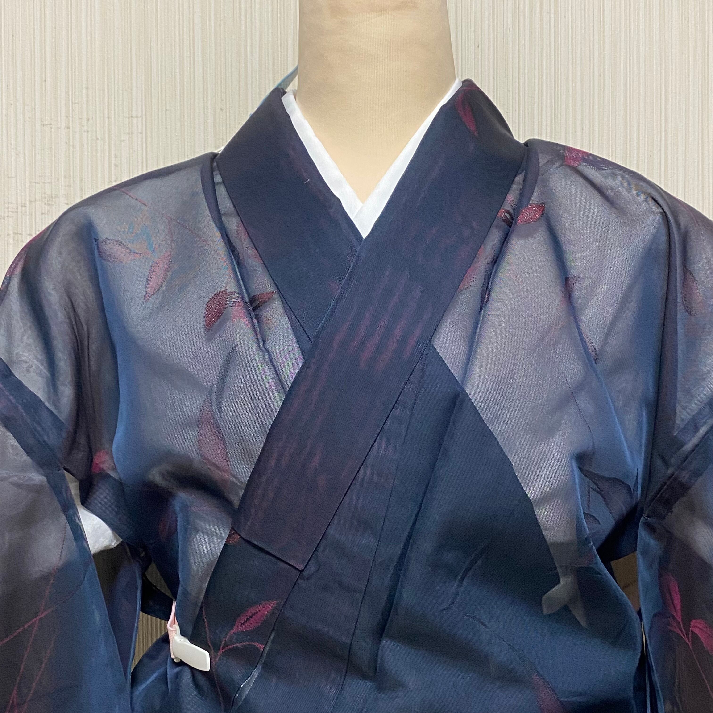 薄物 紗】小紋 夏着物 葉模様 リーフ 黒色 中紅色 清涼感 昭和レトロ
