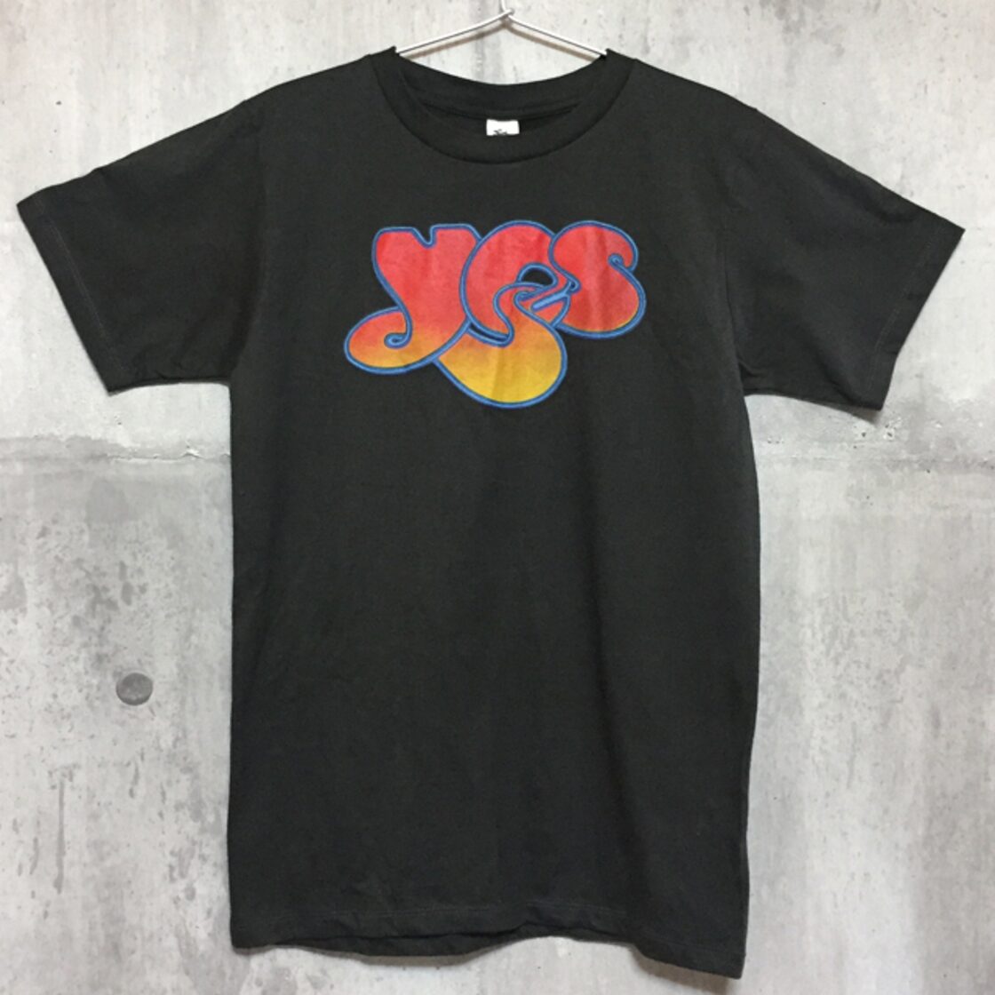 送料無料 / ロック バンド Tシャツ】 YES / Logo Men