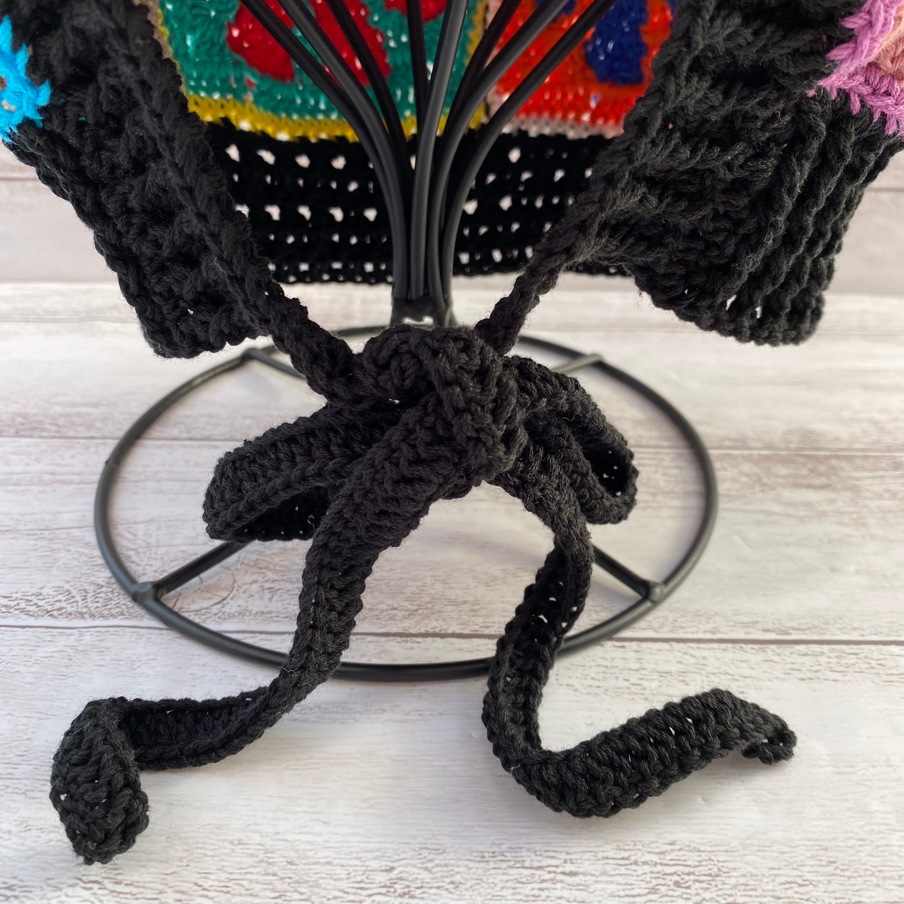 NO.3122057】クロシェ編み ニットフード ブラックベース | polepole31