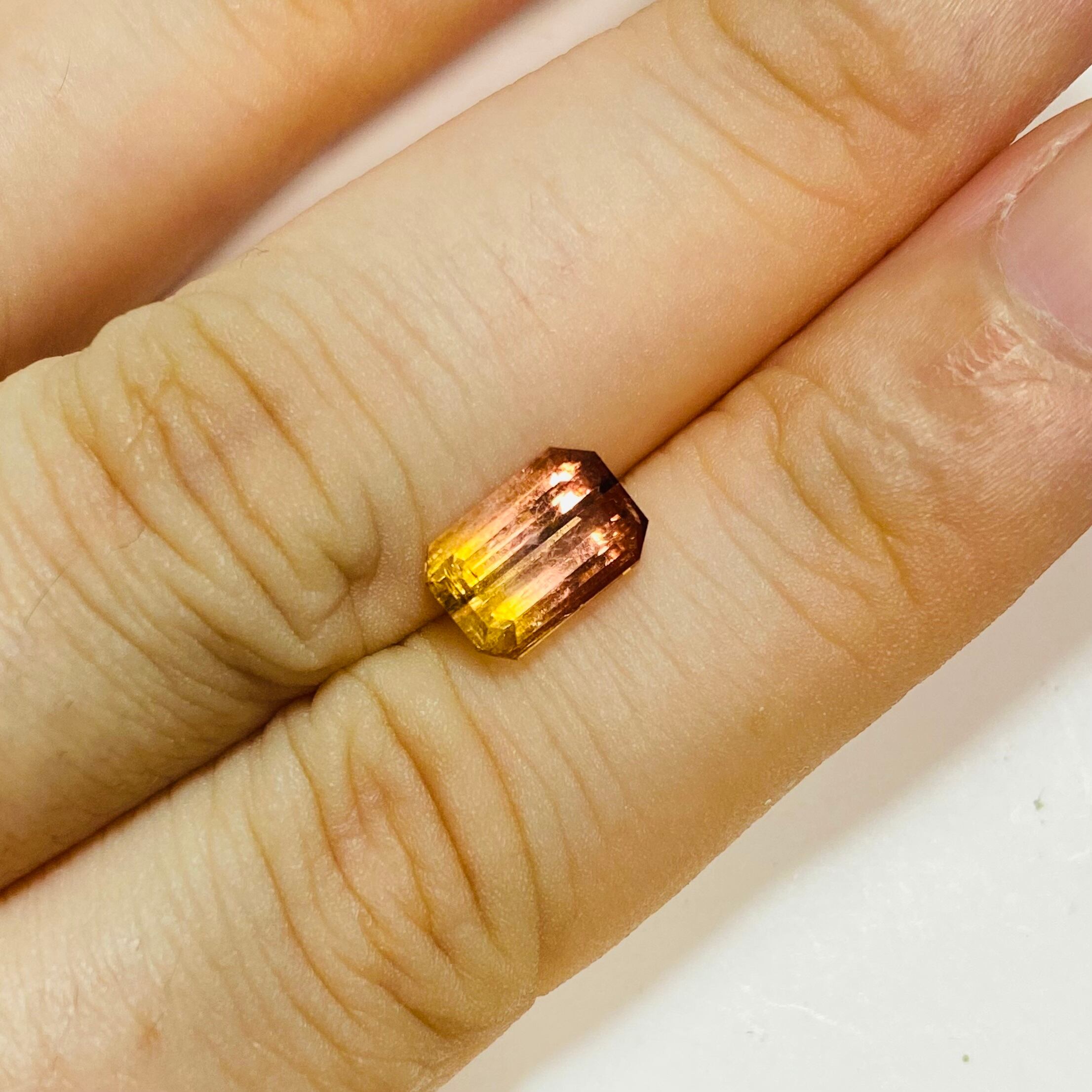 大人ポップなバイカラートルマリン