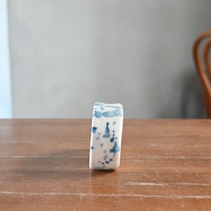 OluNoA / フラワーベース〈 花瓶・花器・一輪挿し・陶器・インテリア・置物 〉