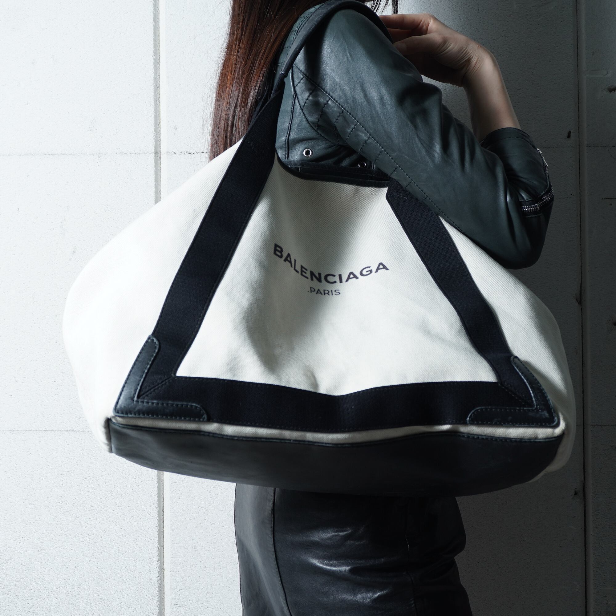 バレンシアガ　ペーパーミニトート　ショルダーバッグ BALENCIAGA】バレンシアガ ペーパーミニレザー 2WAYショルダーバッグ