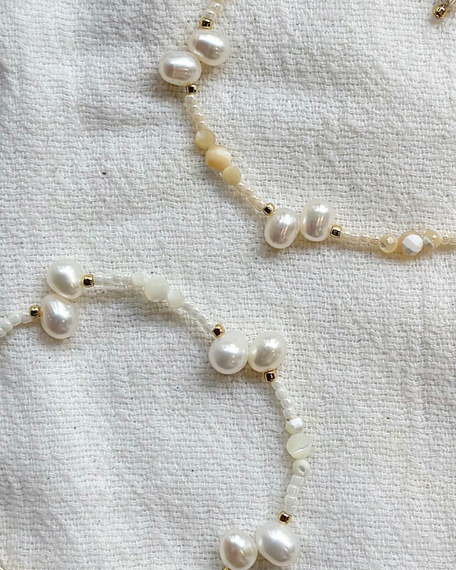 Jiggly pearl beads Bracelet