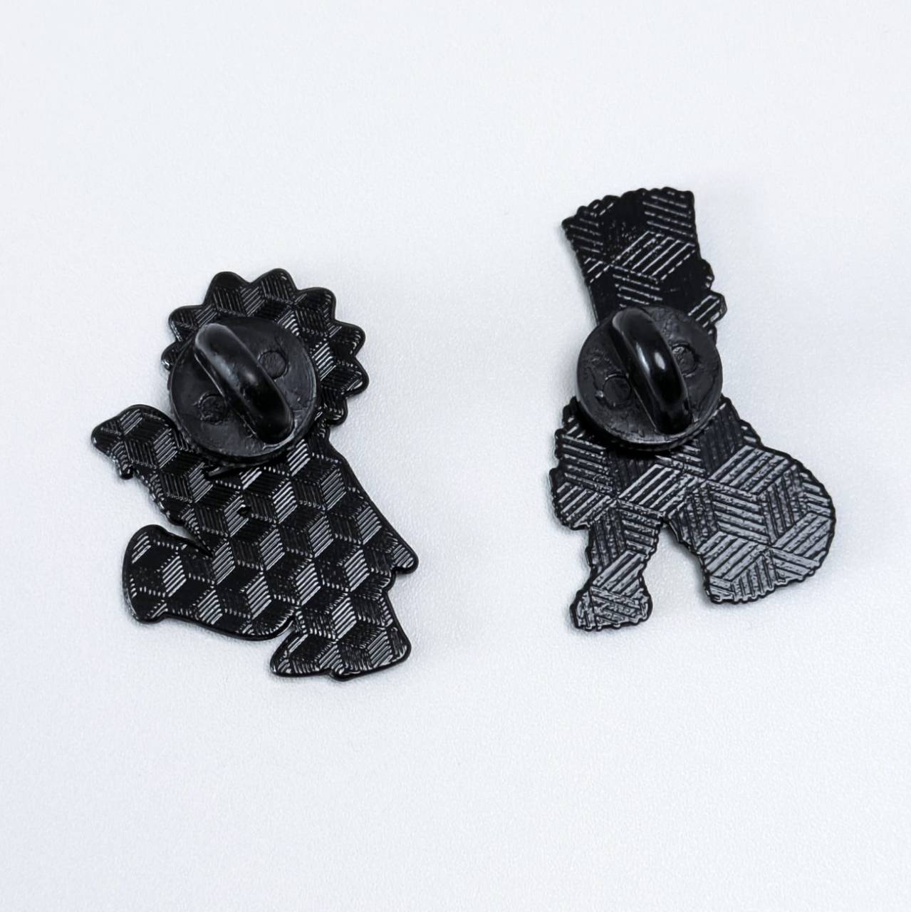 送料無料! ★ピンズ PINS★ピンバッジ 【The Simpsons(ザ シンプソンズ)バート・リサ 】AKIRA / アキラ / サックス 2Pセット〚アメリカン雑貨 アメトイ〛