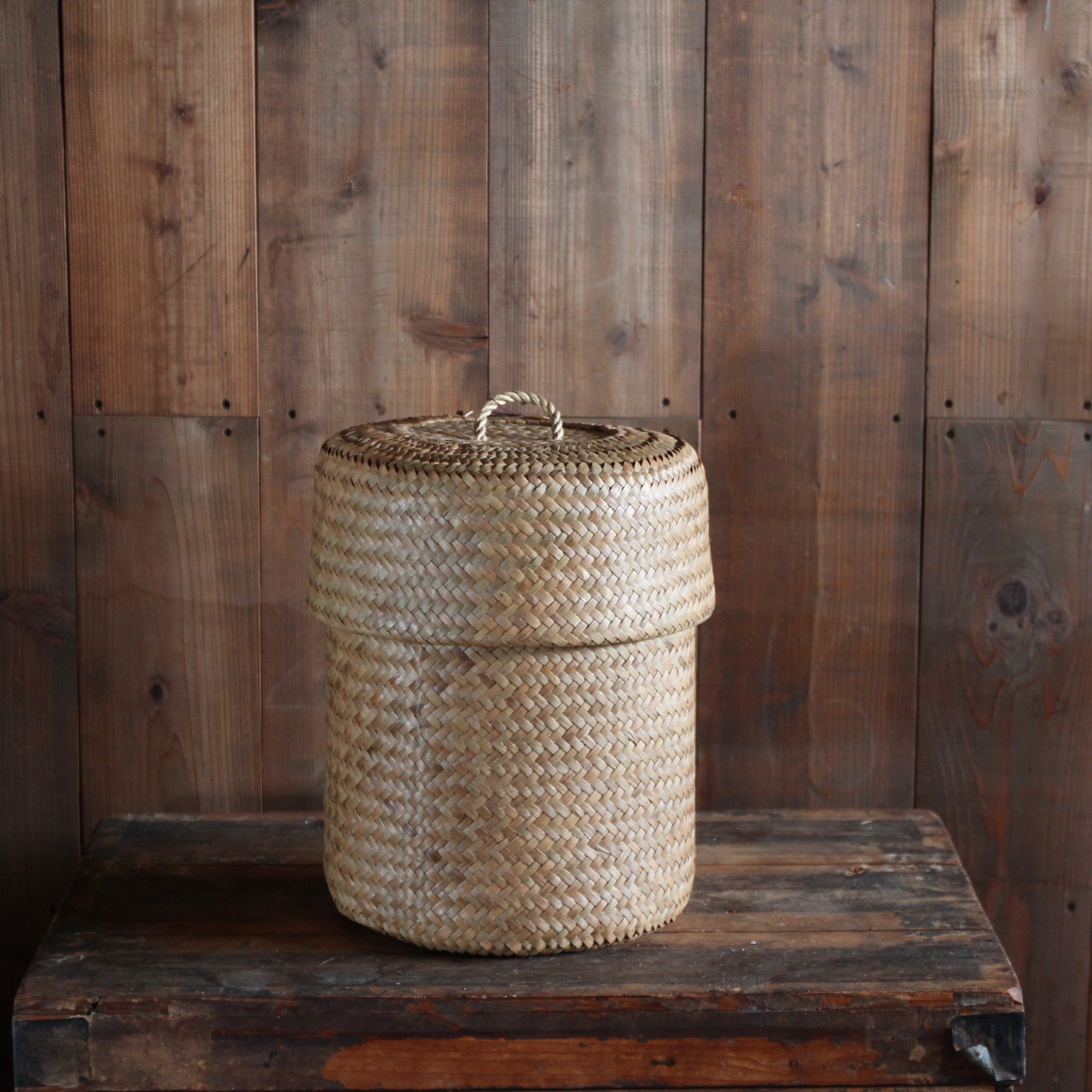 Lidded Woven Basket L / Chiang Mai, Thailand