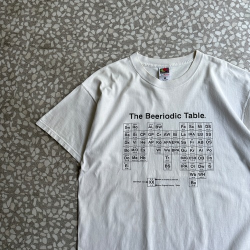 FRUIT / 00's Beeriodic Table Tee sizeXL