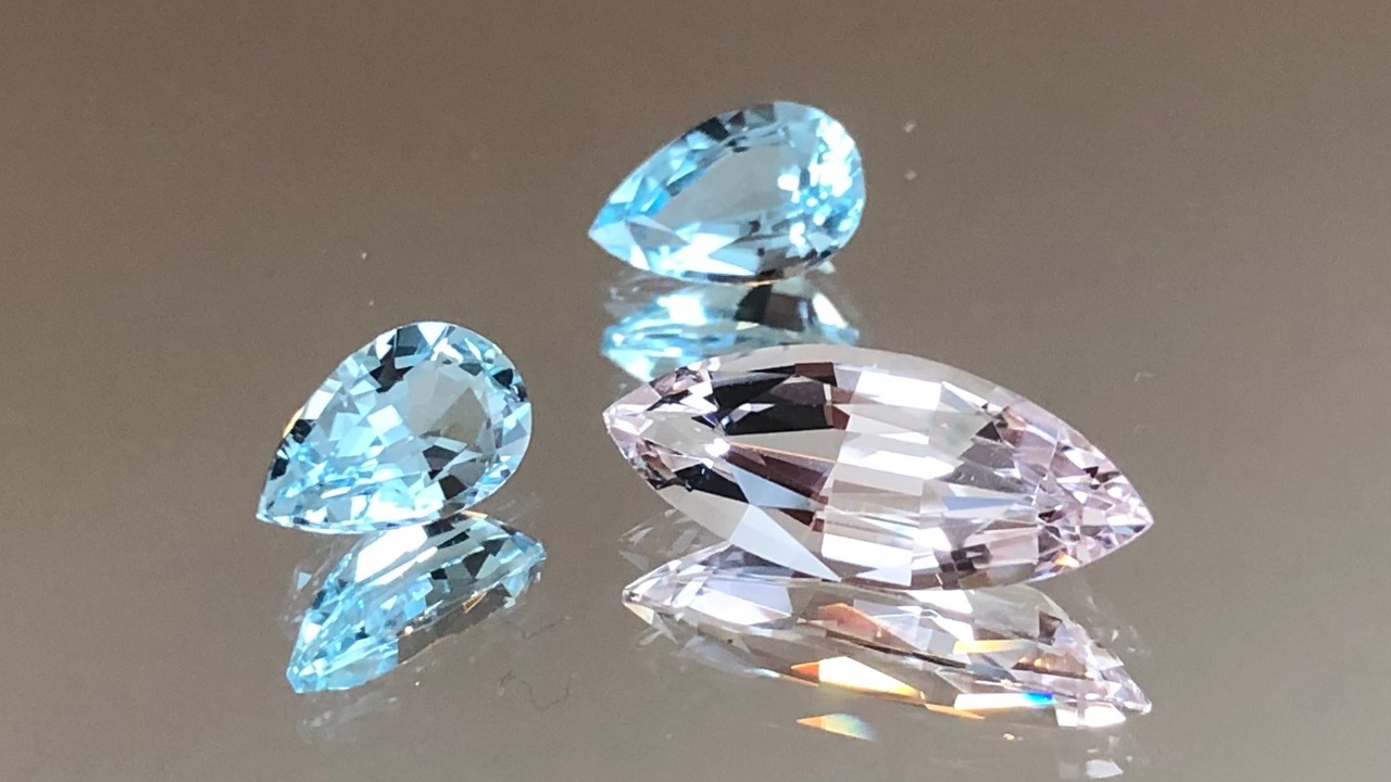 ピンクモルガナイト マーキス 14.5x5.9x4mm 1.76ct