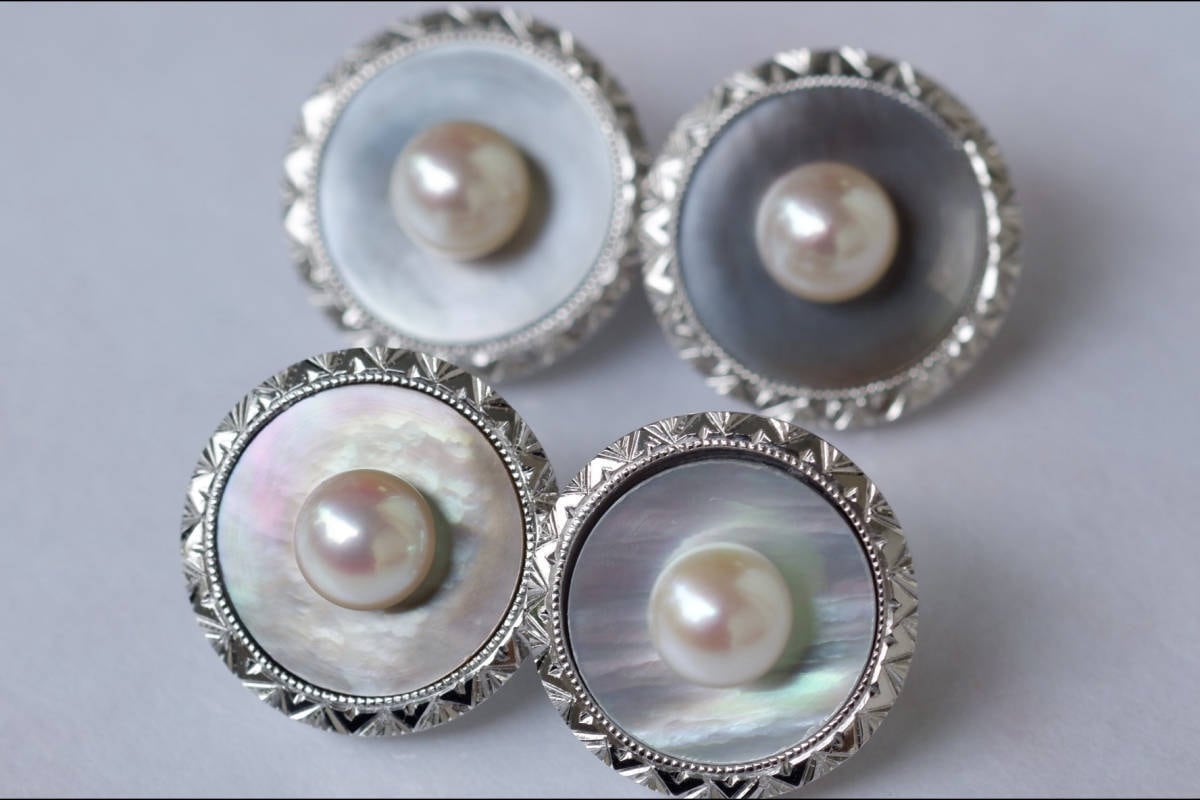 K18 WG ミキモト 彫金 黒蝶貝 真珠 カフス シェル パール 御木本  