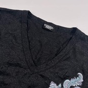 TORNADO MART トルネードマート シワ加工 刺繍 Vネック 長袖 カットソー /ダークグレー レディース