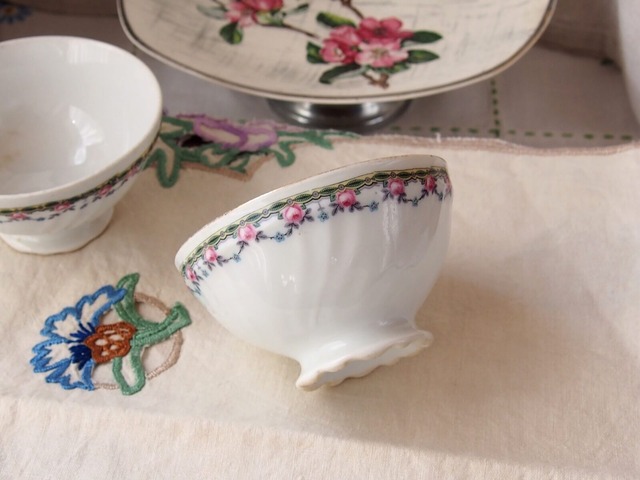 フランスアンティーク　花柄のミニボウル