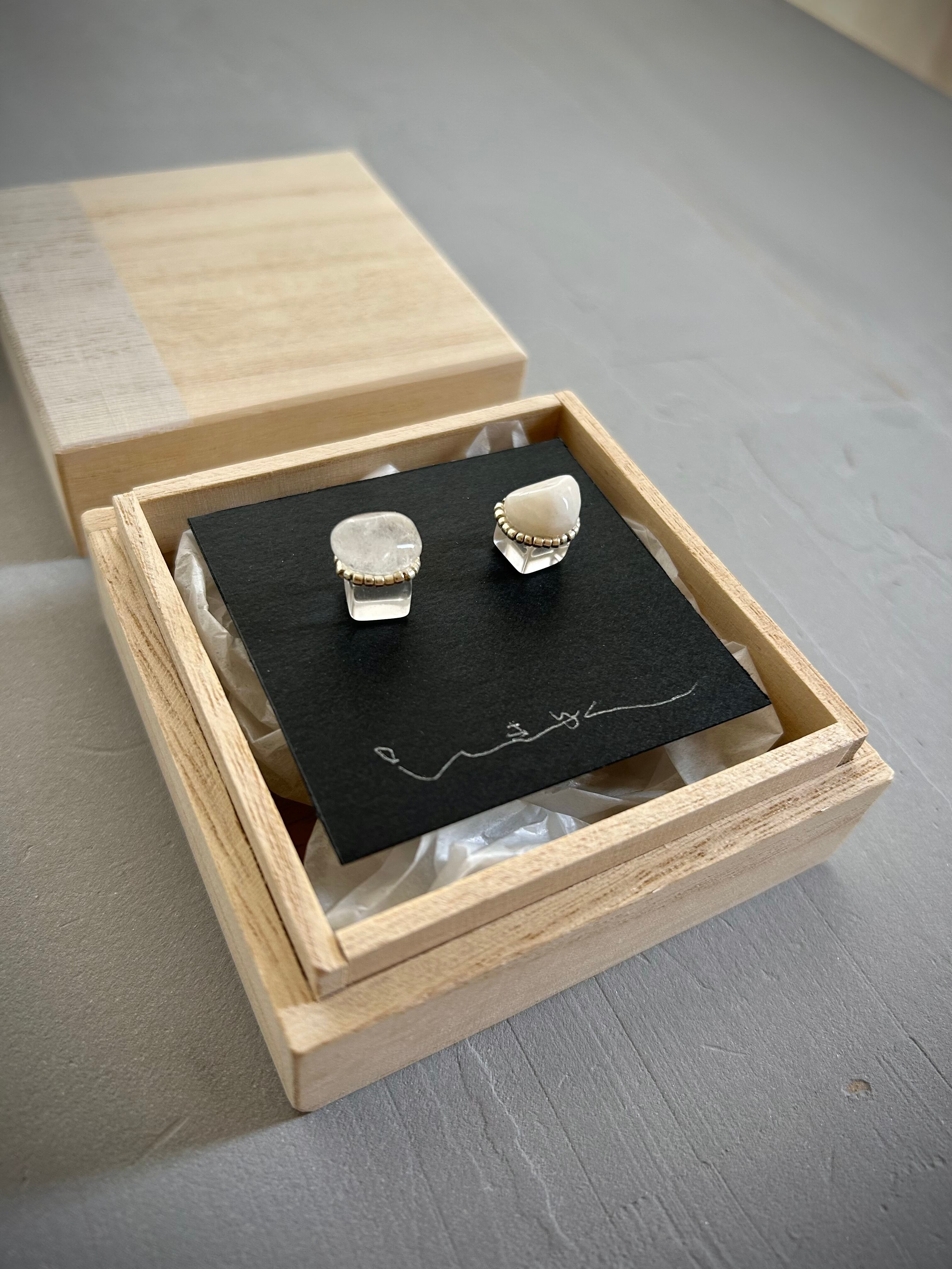 新品) Van Cleef & Arpels ヴァンクリーフ&アーペル スウィート