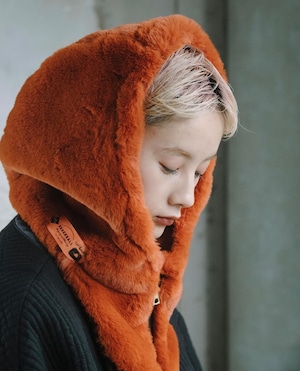 RehersalL ECO fur food neck warmer orange