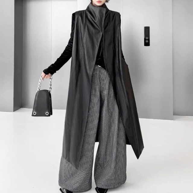 Long faux leather vest C1280