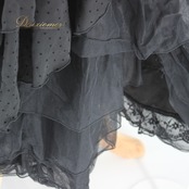 社交ダンス 衣装 スタンダード ドレス ワンピース パーティドレス non non dorl ノンノンドール 黒 ブラック系 レッド系 赤 ドット 水玉 希少 レトロガーリー ビンテージ 演奏会 美しい コサージュ 伸縮性無し クラシック 講演会 用途 限定品 おしゃれ 女性用 発表会 華やか 体型カバー コーディネート ルースフィット 上品 シンプル エレガント 個性的 目を引く 大人 クリエイティブ