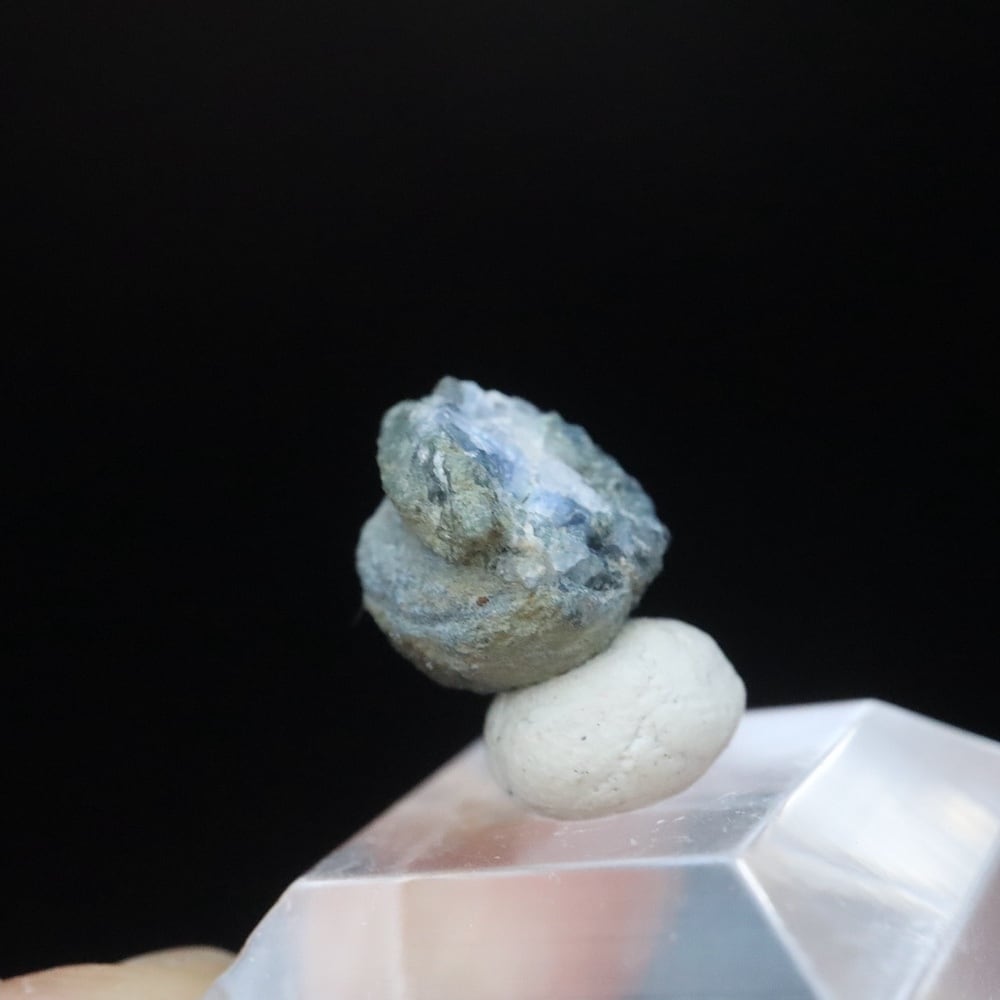 ベニトアイト ベニト石 0.6g BN300 鉱物 原石 天然石 パワーストーン