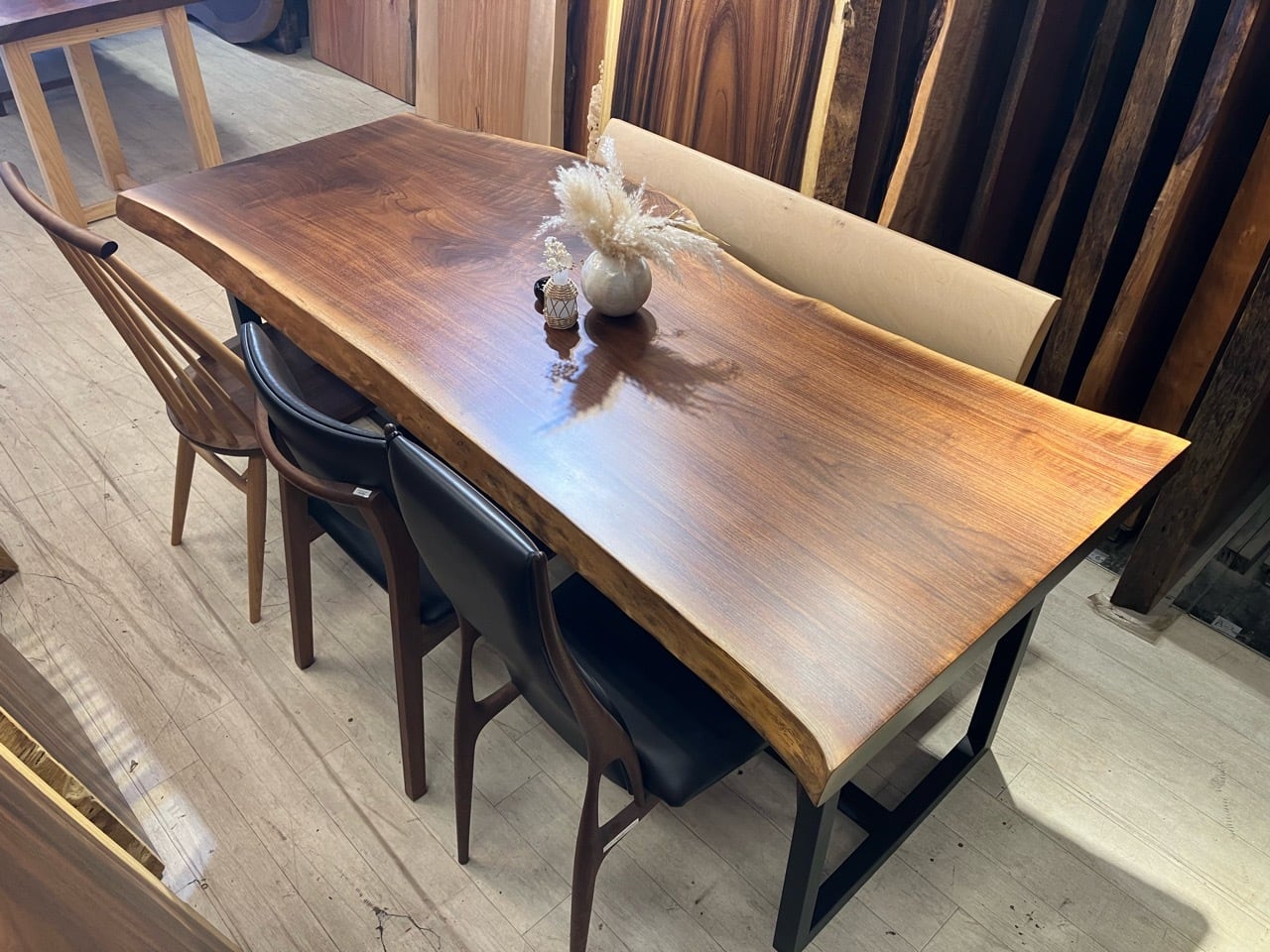 ウォールナット_1950×740-750-870×55_浅草本店_テーブル天板/一枚板