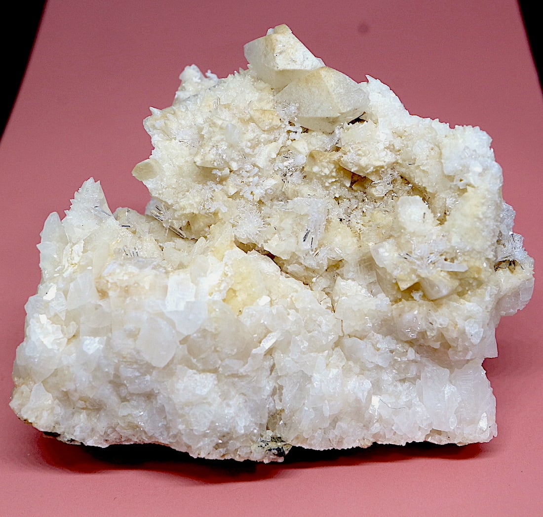 ※SALE※クォーツ結晶 + カルサイト  ネバダ産 114,8g QZ057 原石 天然石 鉱物 パワーストーン