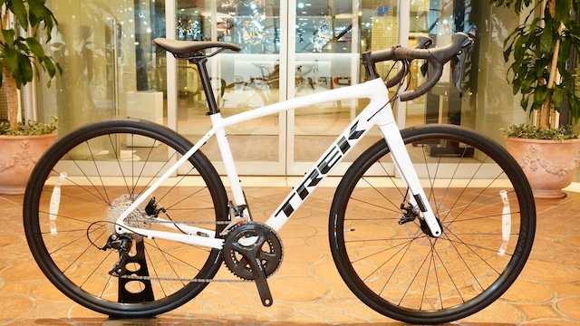 TREK DOMANE AL3 Disc Sora 9速 TREK WHITE