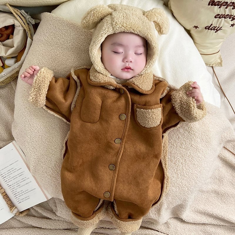 BABY】リバーシブルもこもこブラウンロンパース | Betty