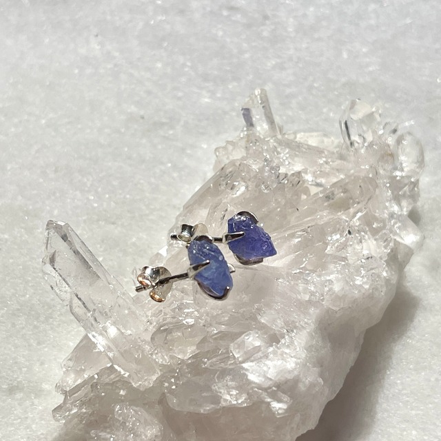 【超美石】タンザナイト　ピアス　1249